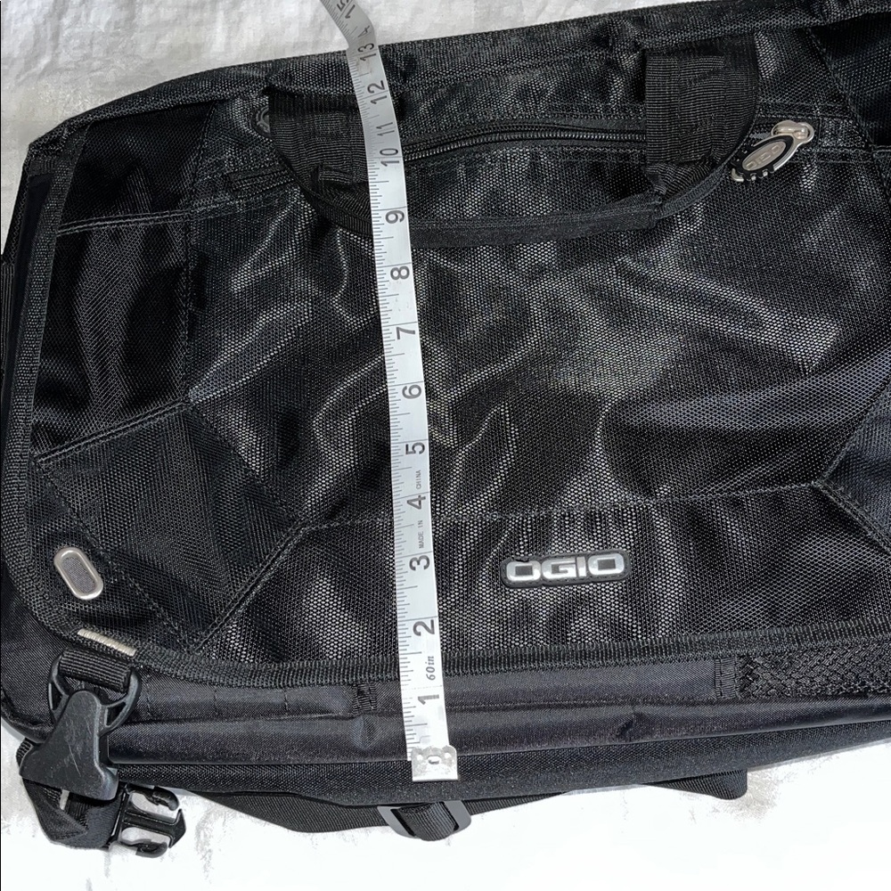 OGIO LAPTOP CARRYING CASE - Picture 14 of 16
